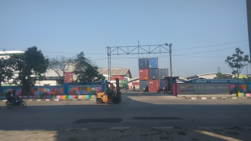 Cargo Distribution Center (CDC) Banda Warehouse berlokasi di Jl. Banda, Kecamatan Tanjung Priok, Kota Jakarta Utara, Provinsi DKI Jakarta. Warehouse ini dikemba...