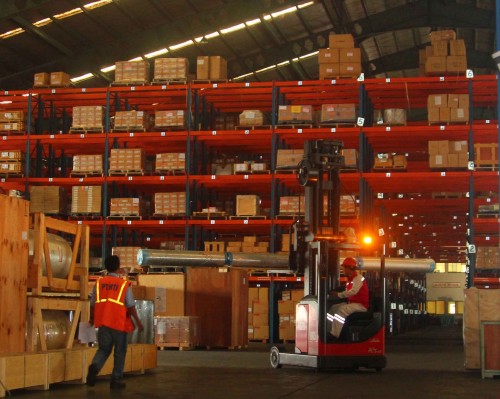 Cargo Distribution Center (CDC) Banda Warehouse berlokasi di Jl. Banda, Kecamatan Tanjung Priok, Kota Jakarta Utara, Provinsi DKI Jakarta. Warehouse ini dikemba...