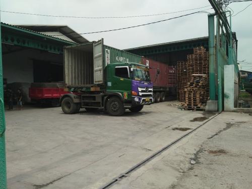 Miami Warehousing Area, Warehouse | We provide Indonesia infrastructure map on various property sectors and data. Access property listings, infrastructure developments, news, and valuable transaction data for informed decisions.