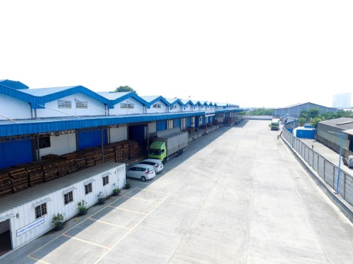 Waringin Warehouse Kapuk Indah berlokasi di Jl. Kapuk Kamal Raya, Kecamatan Penjaringan, Kota Jakarta Utara, Provinsi DKI Jakarta. Warehouse ini dikembangkan ol...