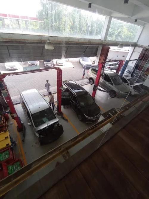 Wuling Arista Cengkareng, Automotive Dealership | We provide Indonesia infrastructure map on various property sectors and data. Access property listings, infrastructure developments, news, and valuable transaction data for informed decisions.