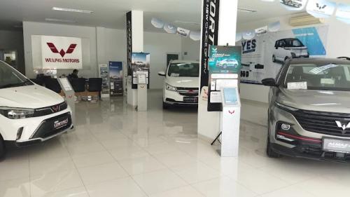Wuling Arista Kalimalang, Automotive Dealership | We provide Indonesia infrastructure map on various property sectors and data. Access property listings, infrastructure developments, news, and valuable transaction data for informed decisions.
