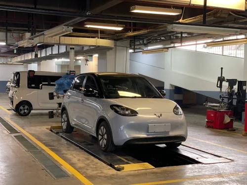 Wuling Center Pondok Indah, Automotive Dealership | We provide Indonesia infrastructure map on various property sectors and data. Access property listings, infrastructure developments, news, and valuable transaction data for informed decisions.