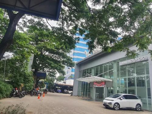 Wuling Maju Yos Sudarso, Automotive Dealership | We provide Indonesia infrastructure map on various property sectors and data. Access property listings, infrastructure developments, news, and valuable transaction data for informed decisions.