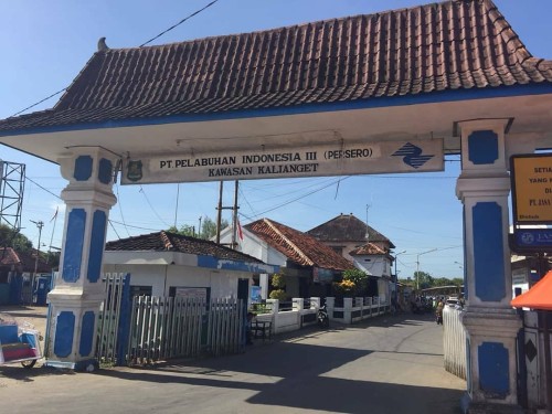 Port of Kalianget, Seaport, Pelabuhan Indonesia III | We provide Indonesia infrastructure map on various property sectors and data. Access property listings, infrastructure developments, news, and valuable transaction data for informed decisions.