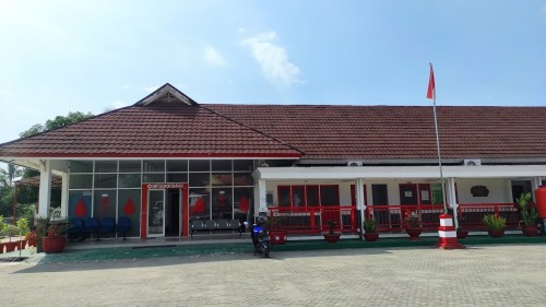PMI Hospital Kendari, Hospital | We provide Indonesia infrastructure map on various property sectors and data. Access property listings, infrastructure developments, news, and valuable transaction data for informed decisions.