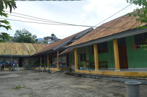 West Kendari Christian Elementary School, Private School | We provide Indonesia infrastructure map on various property sectors and data. Access property listings, infrastructure developments, news, and valuable transaction data for informed decisions.