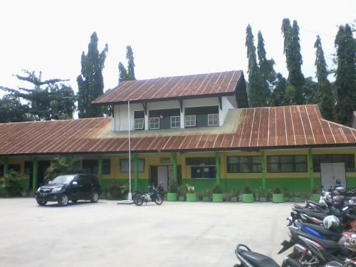 Muhammadiyah High School Kendari, Private School | We provide Indonesia infrastructure map on various property sectors and data. Access property listings, infrastructure developments, news, and valuable transaction data for informed decisions.