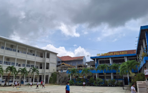 Pelangi Catholic Elementary School, Private School | We provide Indonesia infrastructure map on various property sectors and data. Access property listings, infrastructure developments, news, and valuable transaction data for informed decisions.