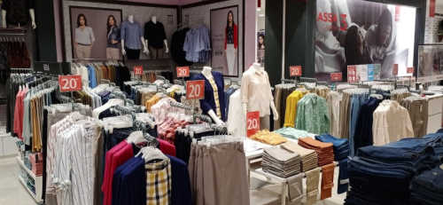 Brylian Plaza Kendari, Leased Retail, Brylian Plaza Kendari | We provide Indonesia infrastructure map on various property sectors and data. Access property listings, infrastructure developments, news, and valuable transaction data for informed decisions.