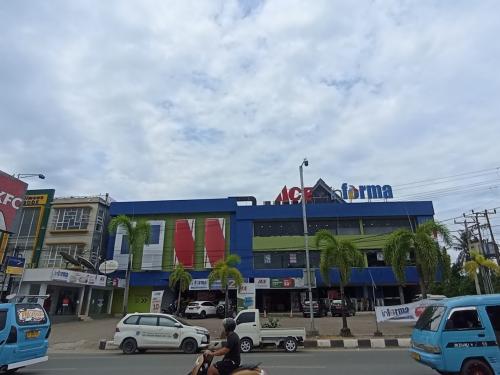 Lippo Plaza Kendari, Leased Retail, Tiga Dua Delapan (Kawan Lama Group) | We provide Indonesia infrastructure map on various property sectors and data. Access property listings, infrastructure developments, news, and valuable transaction data for informed decisions.