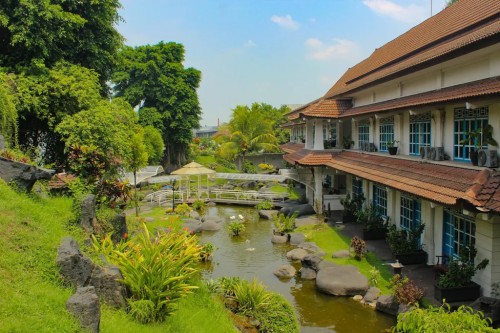 Completed hotel, Suryaraya Indah | We provide Indonesia infrastructure map on various property sectors and data. Access property listings, infrastructure developments, news, and valuable transaction data for informed decisions.