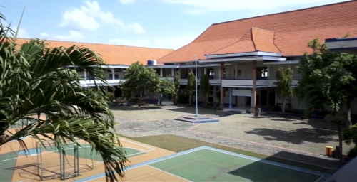 Petra Christian Primary School, Private School | We provide Indonesia infrastructure map on various property sectors and data. Access property listings, infrastructure developments, news, and valuable transaction data for informed decisions.
