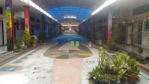 Petra Christian Kindergarten, Private School | We provide Indonesia infrastructure map on various property sectors and data. Access property listings, infrastructure developments, news, and valuable transaction data for informed decisions.