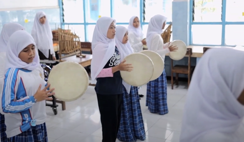 Pawyatan Daha Primary School, Private School | We provide Indonesia infrastructure map on various property sectors and data. Access property listings, infrastructure developments, news, and valuable transaction data for informed decisions.