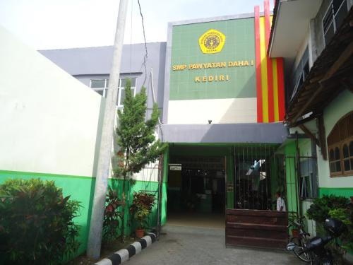 Pawyatan Daha Junior High School, Private School | We provide Indonesia infrastructure map on various property sectors and data. Access property listings, infrastructure developments, news, and valuable transaction data for informed decisions.