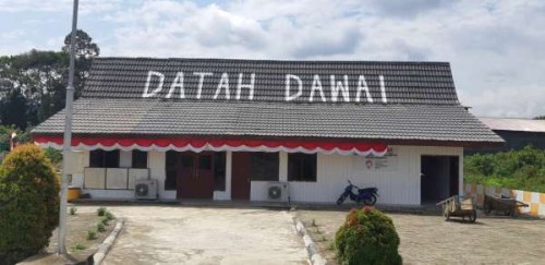 Datah Dawai Airport, Airport, Government | We provide Indonesia infrastructure map on various property sectors and data. Access property listings, infrastructure developments, news, and valuable transaction data for informed decisions.