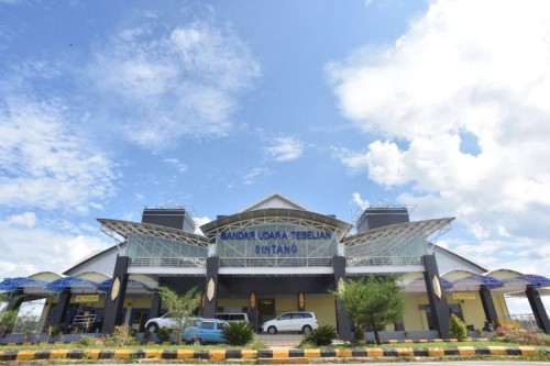 Tebelian Airport, Airport, Government | We provide Indonesia infrastructure map on various property sectors and data. Access property listings, infrastructure developments, news, and valuable transaction data for informed decisions.