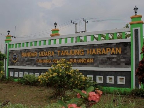 Tanjung Harapan Airport, Airport, Government | We provide Indonesia infrastructure map on various property sectors and data. Access property listings, infrastructure developments, news, and valuable transaction data for informed decisions.