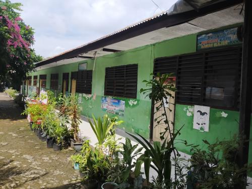 GMIT Oebobo Elementary School, Private School | We provide Indonesia infrastructure map on various property sectors and data. Access property listings, infrastructure developments, news, and valuable transaction data for informed decisions.