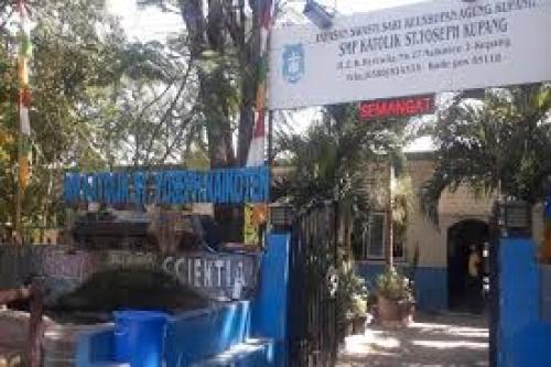 St. Joseph Catholic Junior High School Naikoten, Private School | We provide Indonesia infrastructure map on various property sectors and data. Access property listings, infrastructure developments, news, and valuable transaction data for informed decisions.
