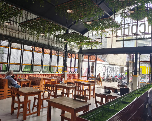 Mie Gacoan Karawang - Johar, Stand Alone Retail | We provide Indonesia infrastructure map on various property sectors and data. Access property listings, infrastructure developments, news, and valuable transaction data for informed decisions.