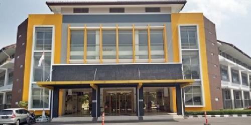 Slamet Riyadi Resinda High School, Private School | We provide Indonesia infrastructure map on various property sectors and data. Access property listings, infrastructure developments, news, and valuable transaction data for informed decisions.