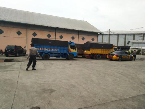 DL Mekarsari Warehouse Complex Kalangsari Village, Warehouse | We provide Indonesia infrastructure map on various property sectors and data. Access property listings, infrastructure developments, news, and valuable transaction data for informed decisions.