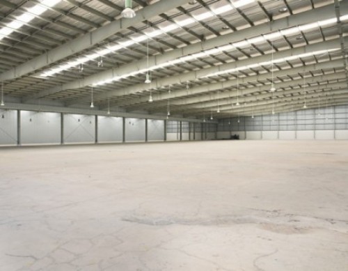 SLP Warehouse A1 berlokasi di Jl. Surya Utama, Kecamatan Ciampel, Kabupaten Karawang, Provinsi Jawa Barat. Warehouse ini dikembangkan oleh SLP Surya Ticon Inter...