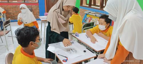 Alam Insan Mulia Kotamobagu Elementary School, Private School | We provide Indonesia infrastructure map on various property sectors and data. Access property listings, infrastructure developments, news, and valuable transaction data for informed decisions.