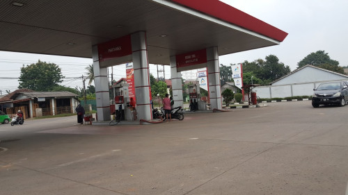 SPBU Pertamina Curug, Gas Station | We provide Indonesia infrastructure map on various property sectors and data. Access property listings, infrastructure developments, news, and valuable transaction data for informed decisions.