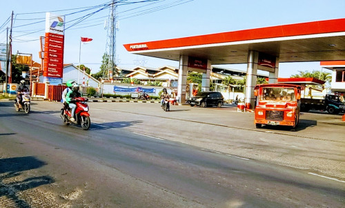 SPBU Pertamina Curug, Gas Station | We provide Indonesia infrastructure map on various property sectors and data. Access property listings, infrastructure developments, news, and valuable transaction data for informed decisions.