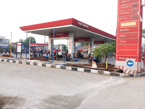 SPBU Pertamina 34.153.06, Gas Station | We provide Indonesia infrastructure map on various property sectors and data. Access property listings, infrastructure developments, news, and valuable transaction data for informed decisions.
