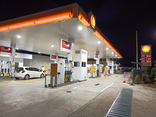 SPBU Shell Gading Serpong, Gas Station | We provide Indonesia infrastructure map on various property sectors and data. Access property listings, infrastructure developments, news, and valuable transaction data for informed decisions.