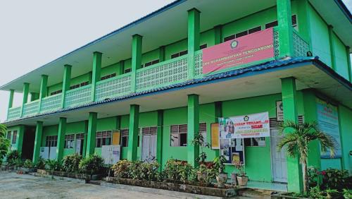 Muhammadiyah Tenggarong Senior High School, Private School | We provide Indonesia infrastructure map on various property sectors and data. Access property listings, infrastructure developments, news, and valuable transaction data for informed decisions.