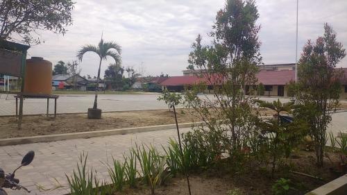 Nasional Vocational High School, Private School | We provide Indonesia infrastructure map on various property sectors and data. Access property listings, infrastructure developments, news, and valuable transaction data for informed decisions.