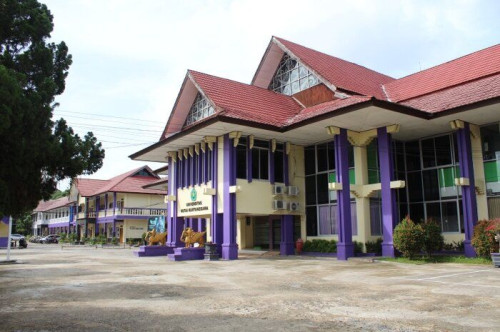 Kutai Kartanegara University, University | We provide Indonesia infrastructure map on various property sectors and data. Access property listings, infrastructure developments, news, and valuable transaction data for informed decisions.