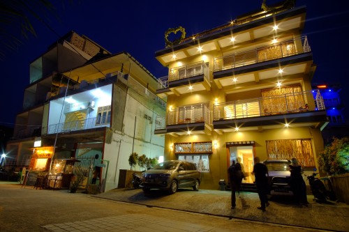 Completed hotel, Flamingo Avia Bajo | We provide Indonesia infrastructure map on various property sectors and data. Access property listings, infrastructure developments, news, and valuable transaction data for informed decisions.