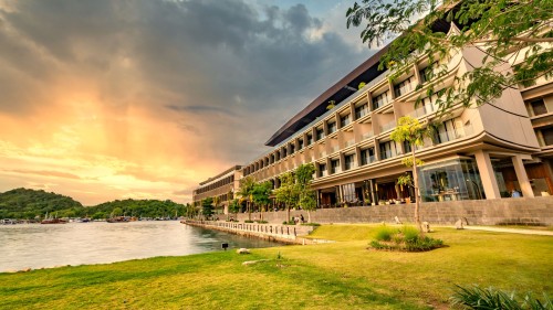 Completed hotel, Meru Hotels | We provide Indonesia infrastructure map on various property sectors and data. Access property listings, infrastructure developments, news, and valuable transaction data for informed decisions.