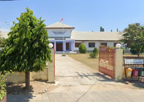 ST Arnoldus Junior High School, Private School | We provide Indonesia infrastructure map on various property sectors and data. Access property listings, infrastructure developments, news, and valuable transaction data for informed decisions.