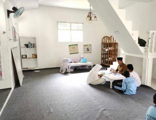 Al-Marhamah Primary School, Private School | We provide Indonesia infrastructure map on various property sectors and data. Access property listings, infrastructure developments, news, and valuable transaction data for informed decisions.