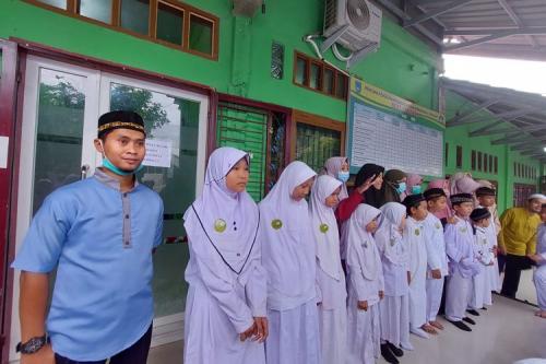 Tadzkia Primary School, Private School | We provide Indonesia infrastructure map on various property sectors and data. Access property listings, infrastructure developments, news, and valuable transaction data for informed decisions.