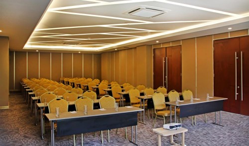 Completed hotel, Artotel group | We provide Indonesia infrastructure map on various property sectors and data. Access property listings, infrastructure developments, news, and valuable transaction data for informed decisions.