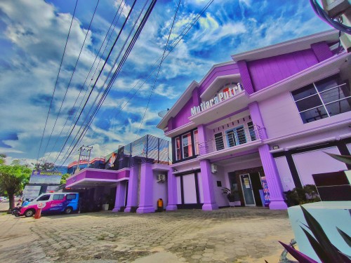 Mutiara Putri Maternity Hospital, Hospital | We provide Indonesia infrastructure map on various property sectors and data. Access property listings, infrastructure developments, news, and valuable transaction data for informed decisions.