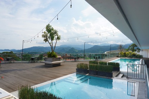 Completed hotel, Louvre Hotels Group | We provide Indonesia infrastructure map on various property sectors and data. Access property listings, infrastructure developments, news, and valuable transaction data for informed decisions.