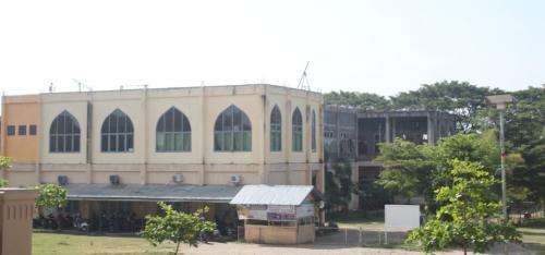 Al-Markazul Integrated Islamic Primary School, Private School | We provide Indonesia infrastructure map on various property sectors and data. Access property listings, infrastructure developments, news, and valuable transaction data for informed decisions.