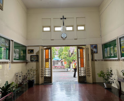 Santo Bernardus Primary School, Private School | We provide Indonesia infrastructure map on various property sectors and data. Access property listings, infrastructure developments, news, and valuable transaction data for informed decisions.