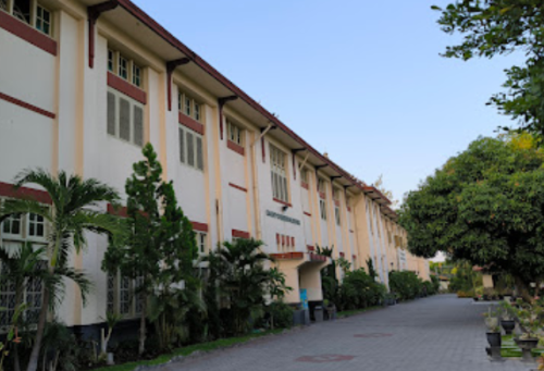 Santo Bernardus Junior High School, Private School | We provide Indonesia infrastructure map on various property sectors and data. Access property listings, infrastructure developments, news, and valuable transaction data for informed decisions.