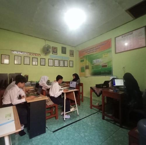 Taman Bakti Junior High School, Private School | We provide Indonesia infrastructure map on various property sectors and data. Access property listings, infrastructure developments, news, and valuable transaction data for informed decisions.