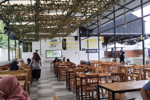 Mie Gacoan Tembung Medan, Stand Alone Retail | We provide Indonesia infrastructure map on various property sectors and data. Access property listings, infrastructure developments, news, and valuable transaction data for informed decisions.